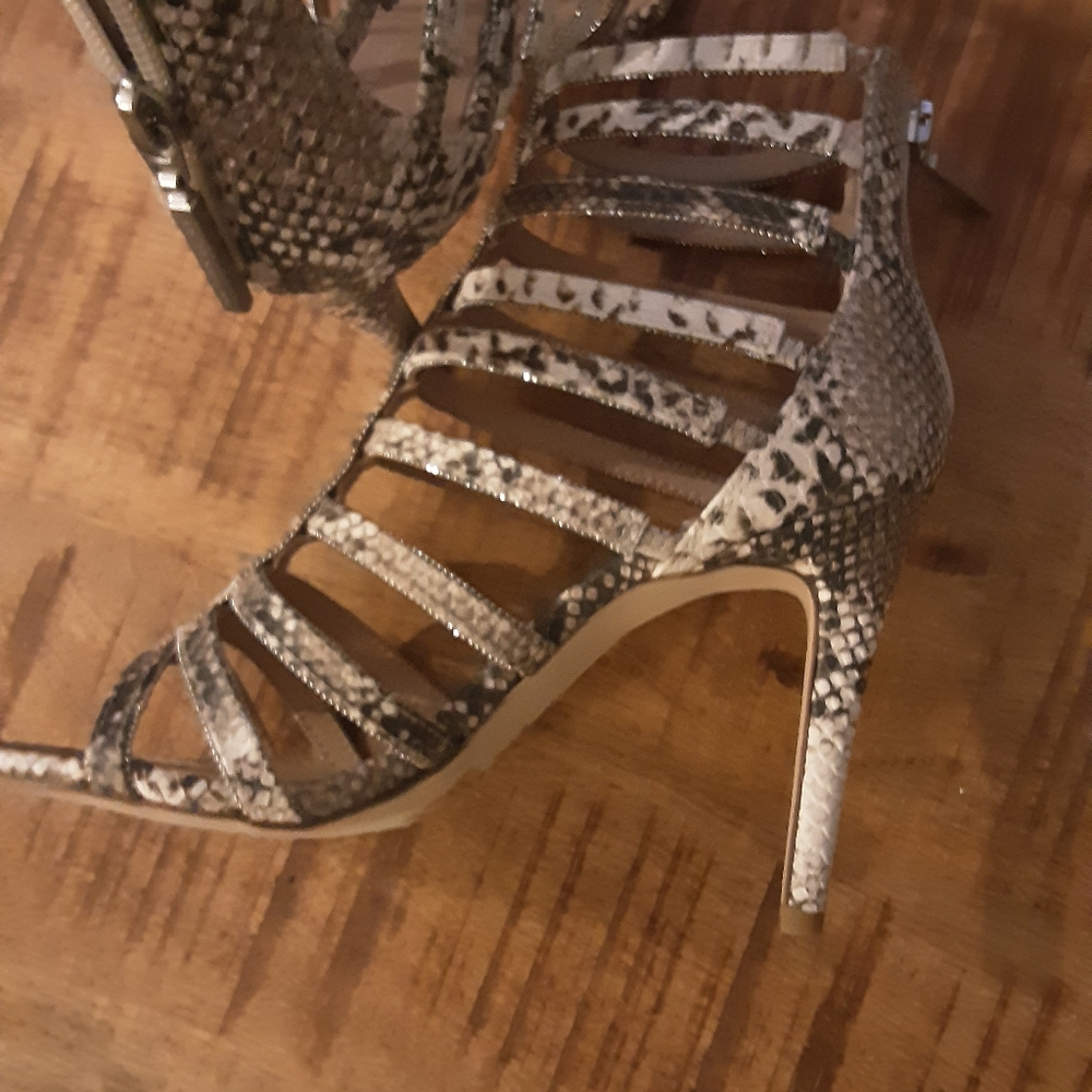 BCBG Snake Print Stiletto Heels Size 8.5